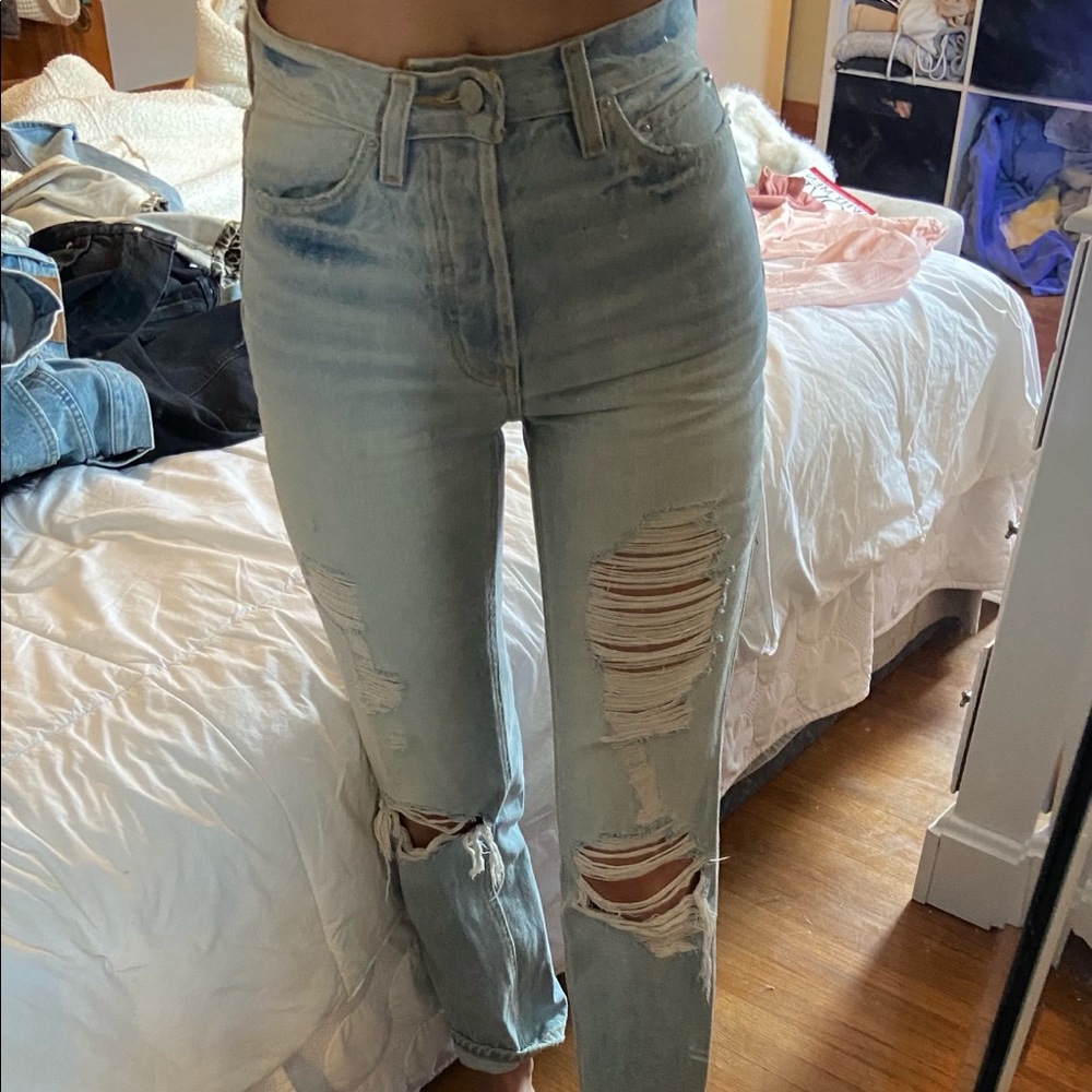 High wasted jeans
